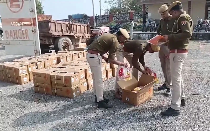 Explosives-laden car seized in Rajasthan’s Tonk, two arrested - News Karnataka