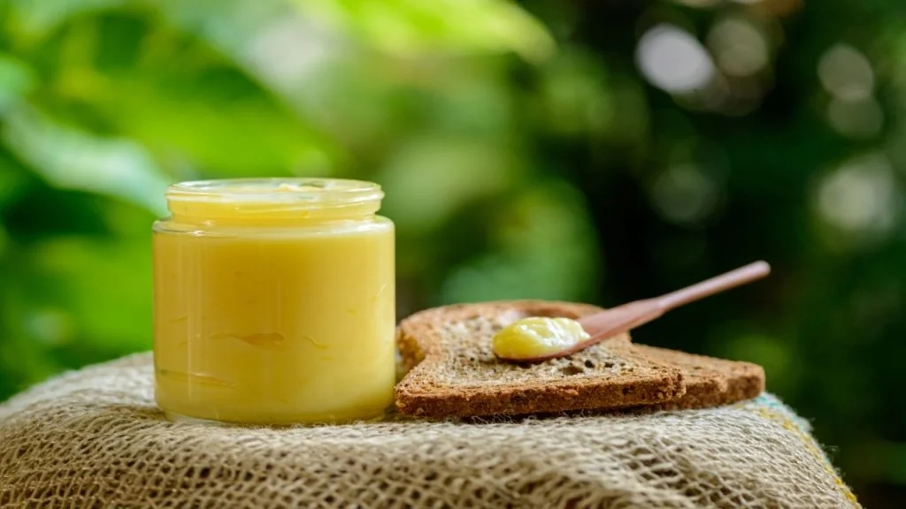 Fake honey and desi ghee unit busted, adulterated food seize - News Karnataka