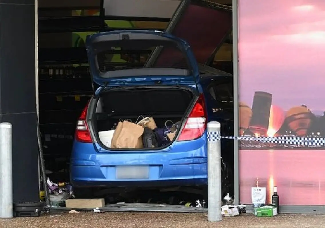 Four-year-old boy killed after car crashes into Canberra shopping centre - News Karnataka
