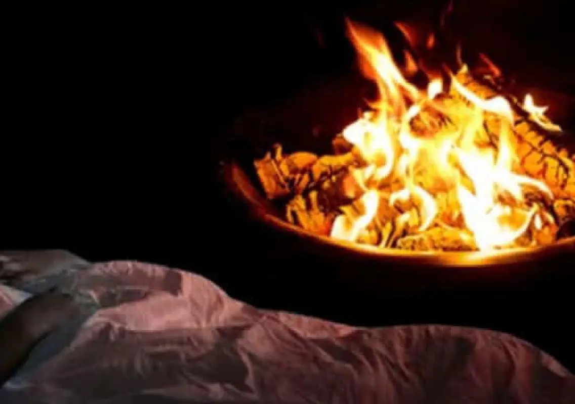 Four-year-old girl dies from charcoal fumes, mother critical in CISF colony - News Karnataka