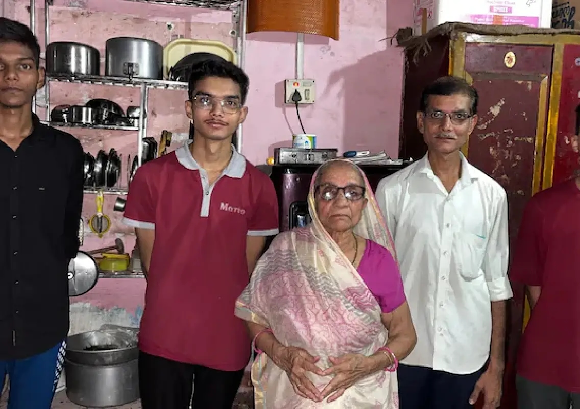 From failure to IIT: vendor’s son breaks barriers with grit - News Karnataka