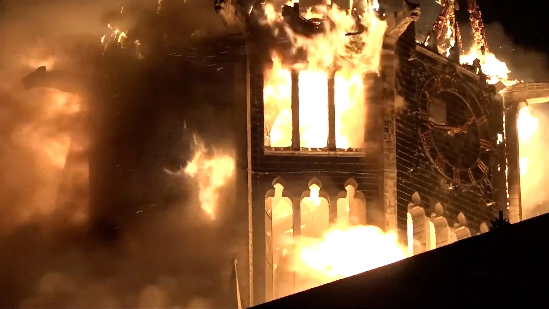 Historic Vondelkerk church damaged in major fire in Amsterdam - News Karnataka