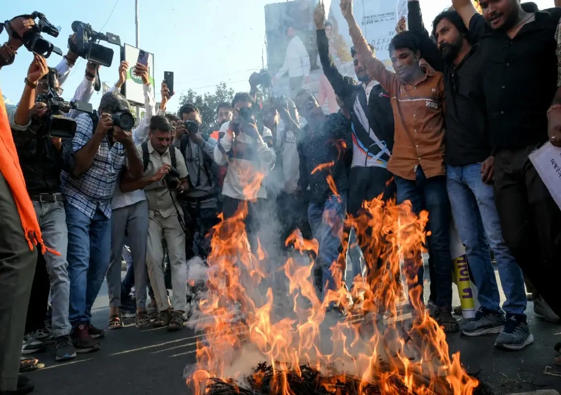 India withdraws families of officials from Bangladesh over security concerns - News Karnataka