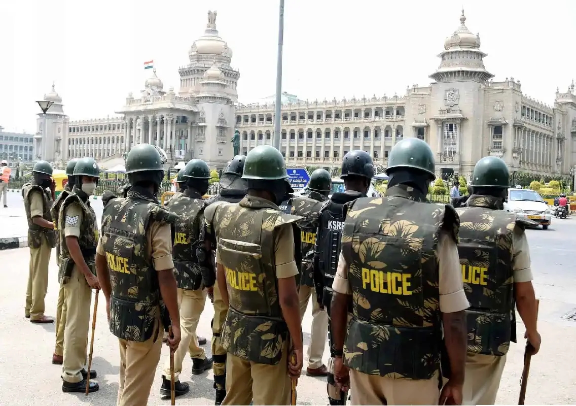 Karnataka police to get leave on birthdays and anniversaries - News Karnataka