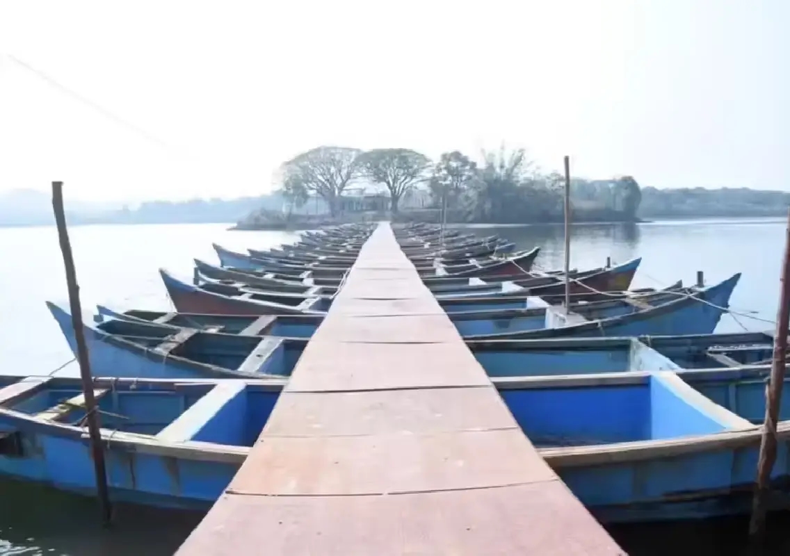 Pontoon bridge set up again for Nadupalli Uroos amid bridge delay - News Karnataka