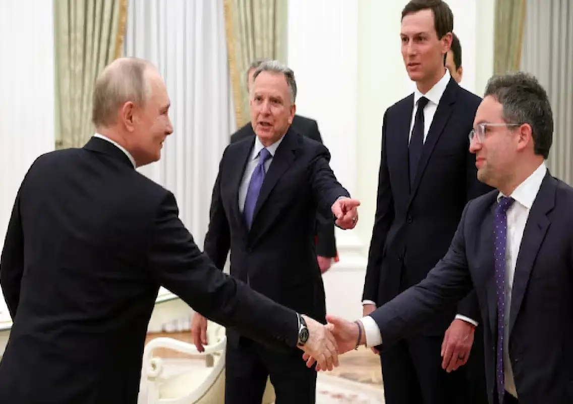 Putin holds late-night talks with US envoys as Ukraine peace push intensifies - News Karnataka