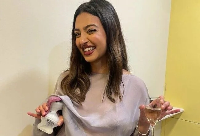 Radhika Apte, Divyenndu turn momo hunt into banter fest in Versova - News Karnataka