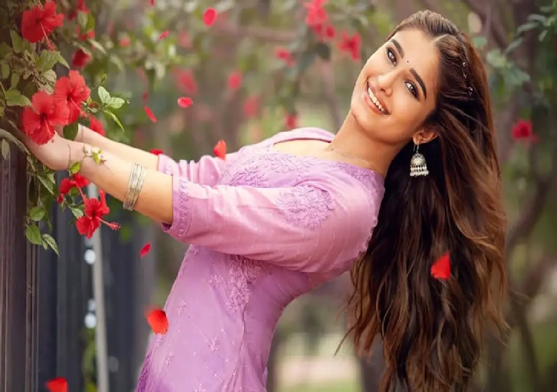 Rasha Thadani unveils first look as Manga in Telugu debut - News Karnataka