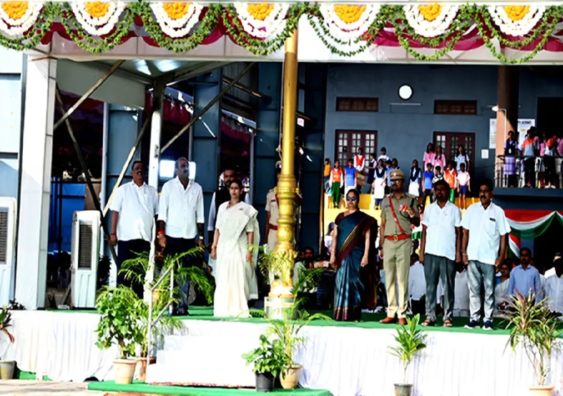 Republic Day celebrated in Udupi with focus on Constitution and welfare - News Karnataka