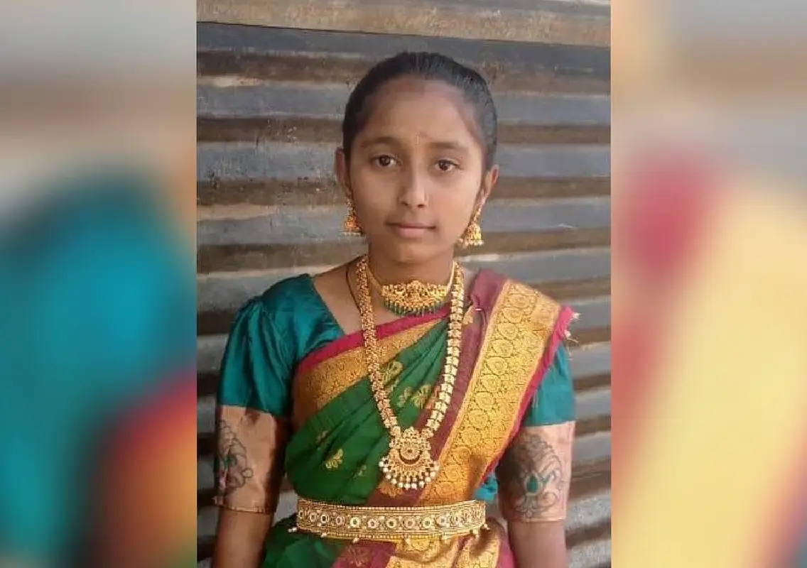 Student dies after jumping from auto during school chores in Kamareddy - News Karnataka