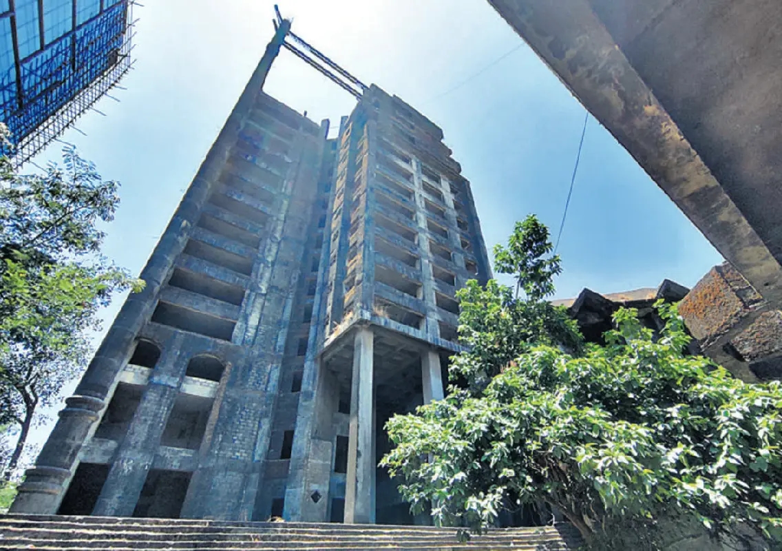 Woman dies after falling from seventh floor in Mumbai, police register ADR - News Karnataka