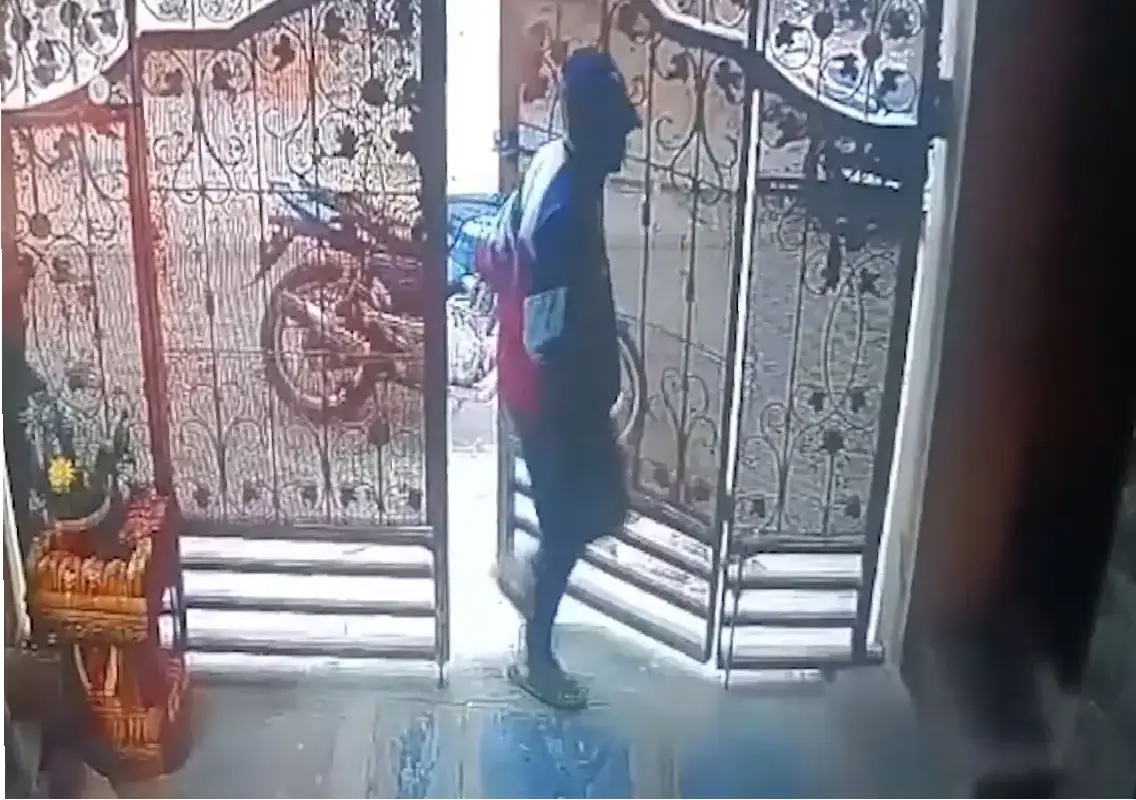 Women disguised as men arrested for house robbery in Bengaluru: WATCH - News Karnataka