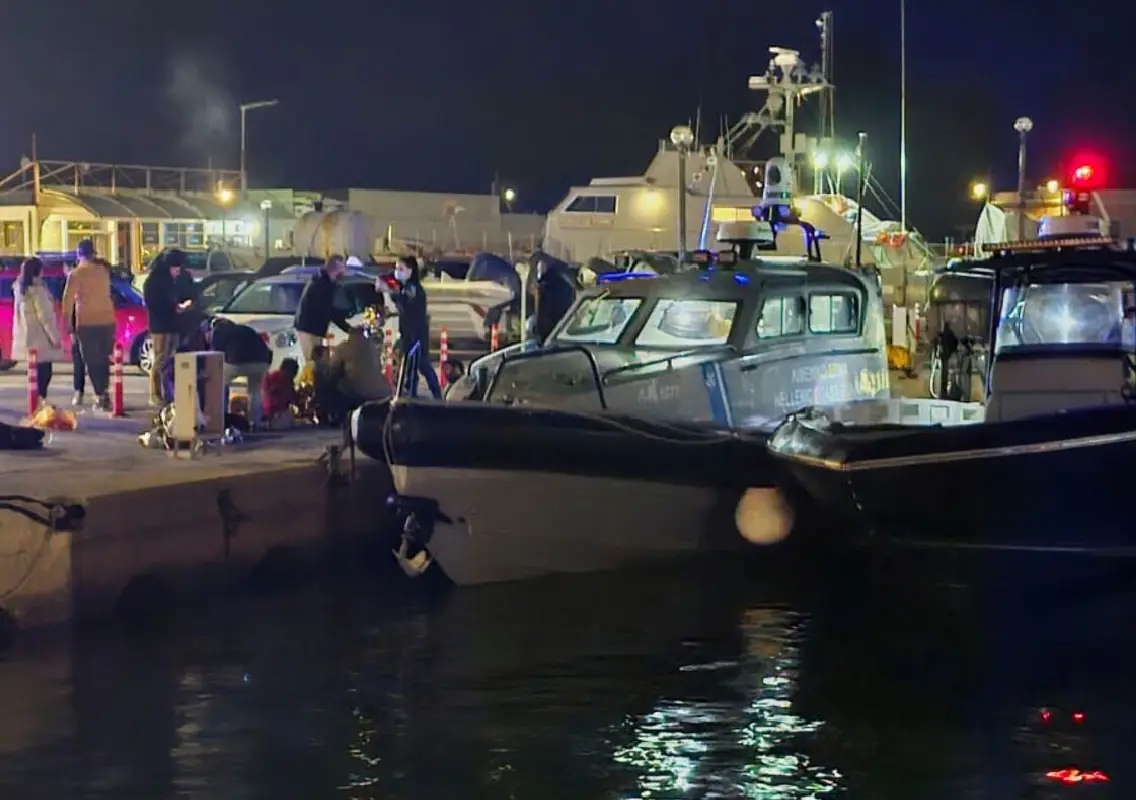 15 migrants killed in rare collision with Greek coast guard boat - News Karnataka