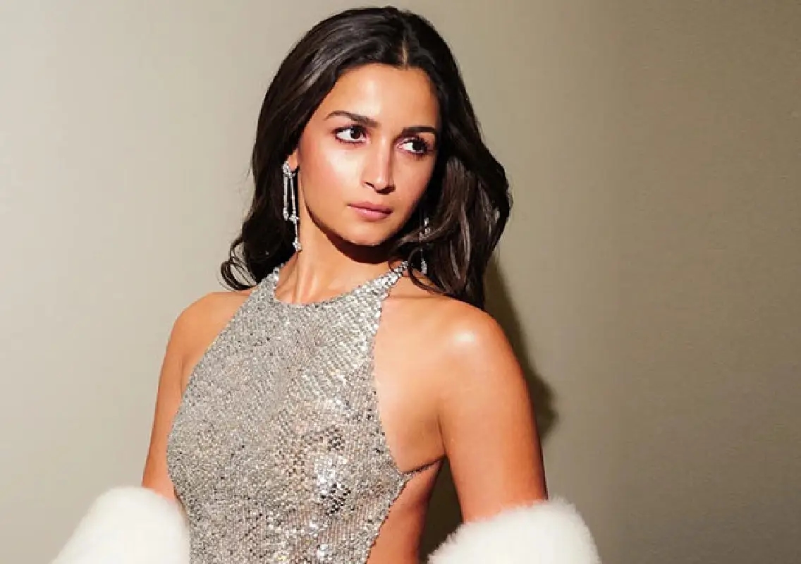 Alia Bhatt greets BAFTA 2026 with ‘Namaskar’ - News Karnataka