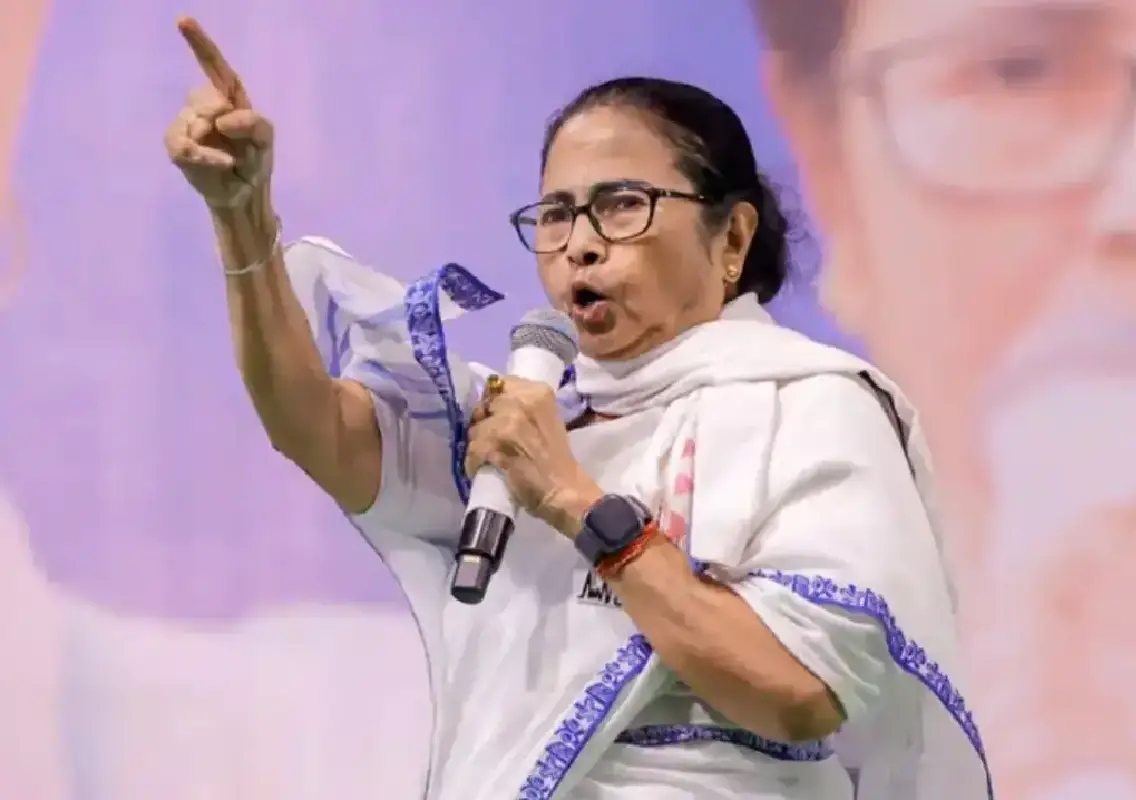 Alive voters marked dead: Mamata slams BJP over ‘flawed’ SIR process - News Karnataka