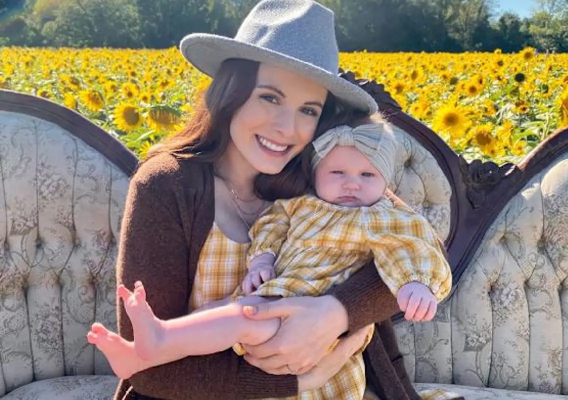California woman finds unlikely bond after hiring Amish nanny in Indiana - News Karnataka