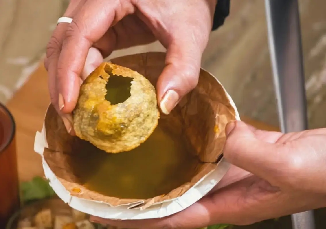 Civic body cracks down on panipuri vendors over health concerns - News Karnataka