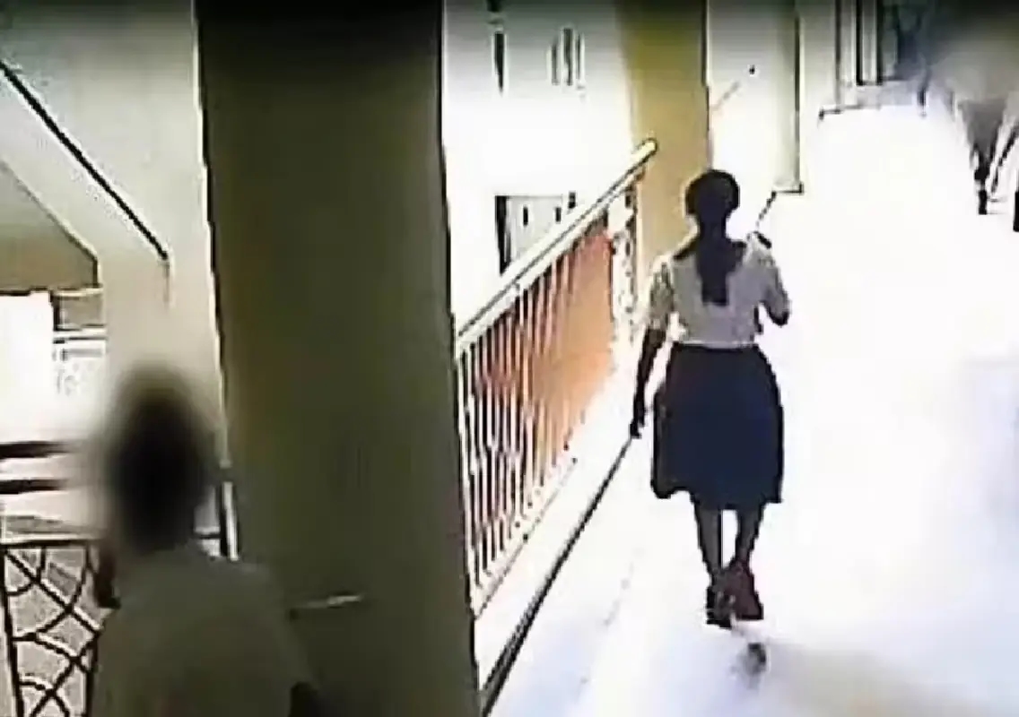 Class 10 student dies after fall from school building - News Karnataka