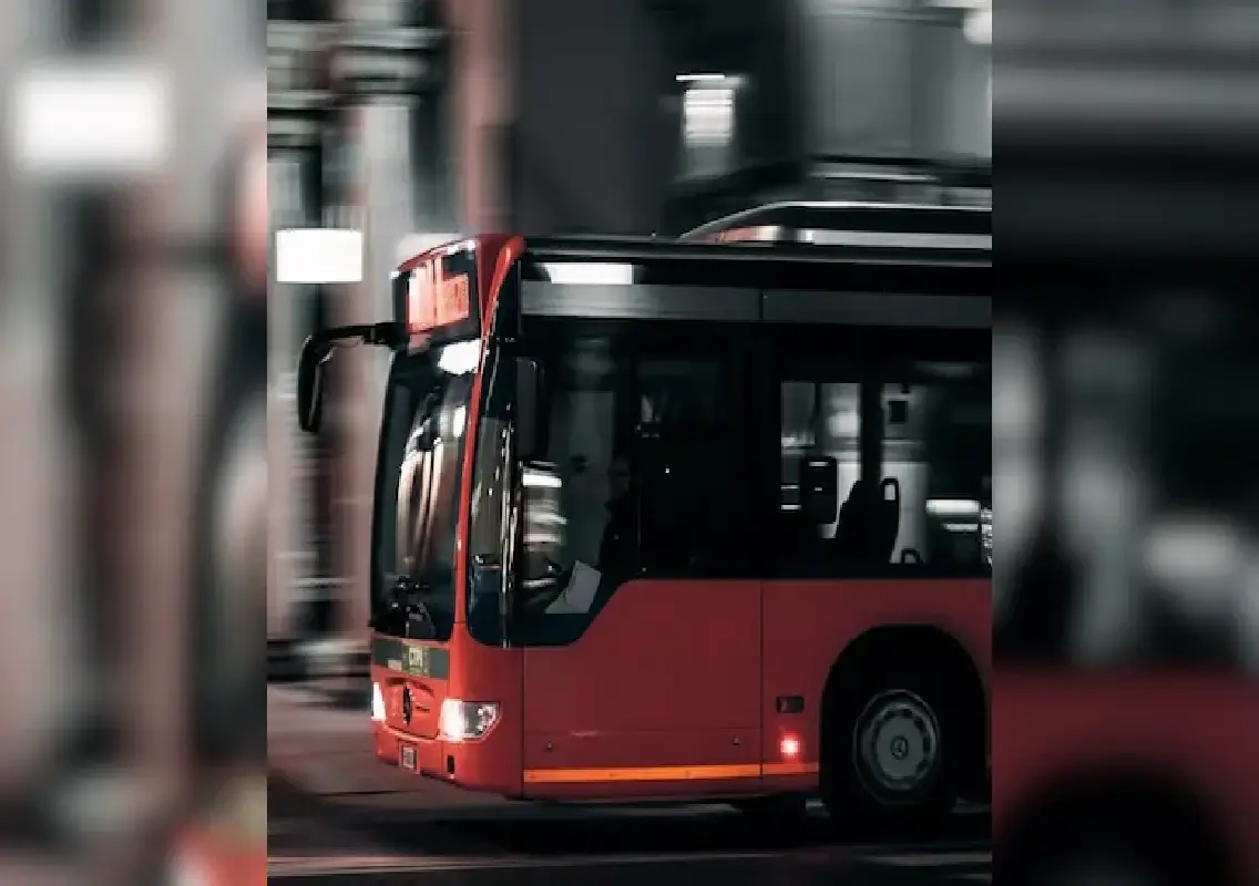 Couple alleges harassment by bus conductor in Bengaluru - News Karnataka