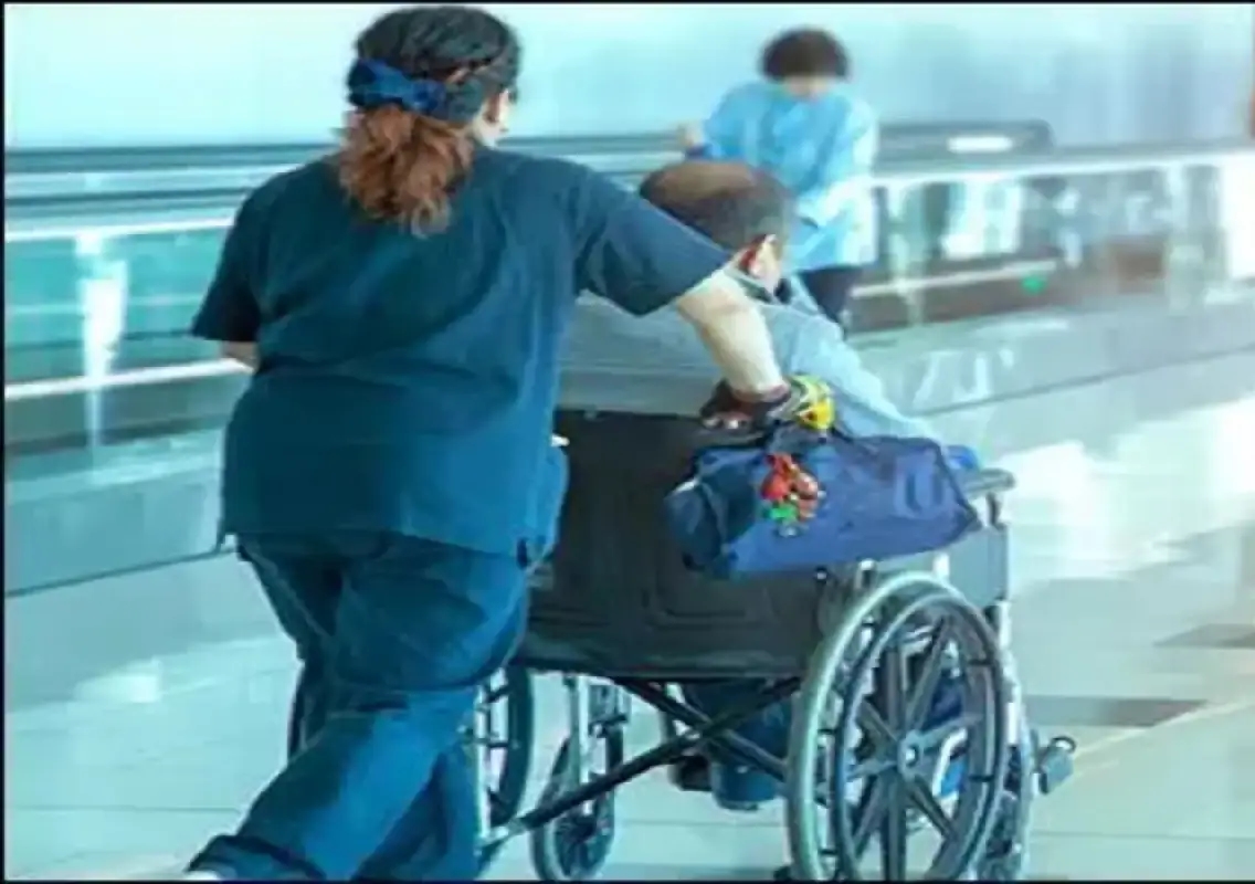 Elderly man dies of heart attack mid-air on Italy flight - News Karnataka
