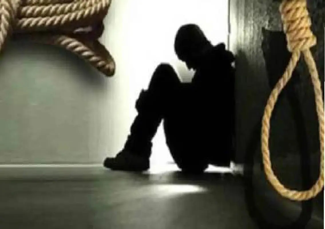 Engineering topper with ₹17 lakh offer found dead - News Karnataka