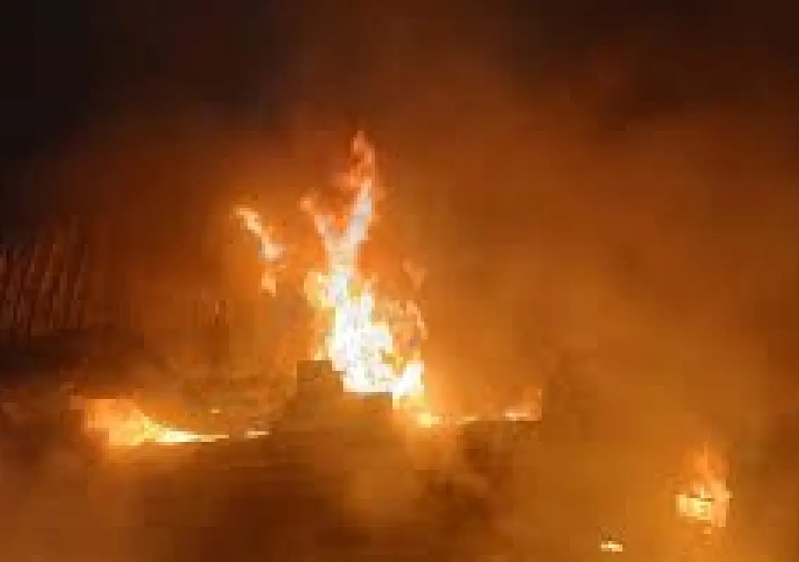 Fire destroys Belthangady shop; ₹30 lakh loss estimated - News Karnataka