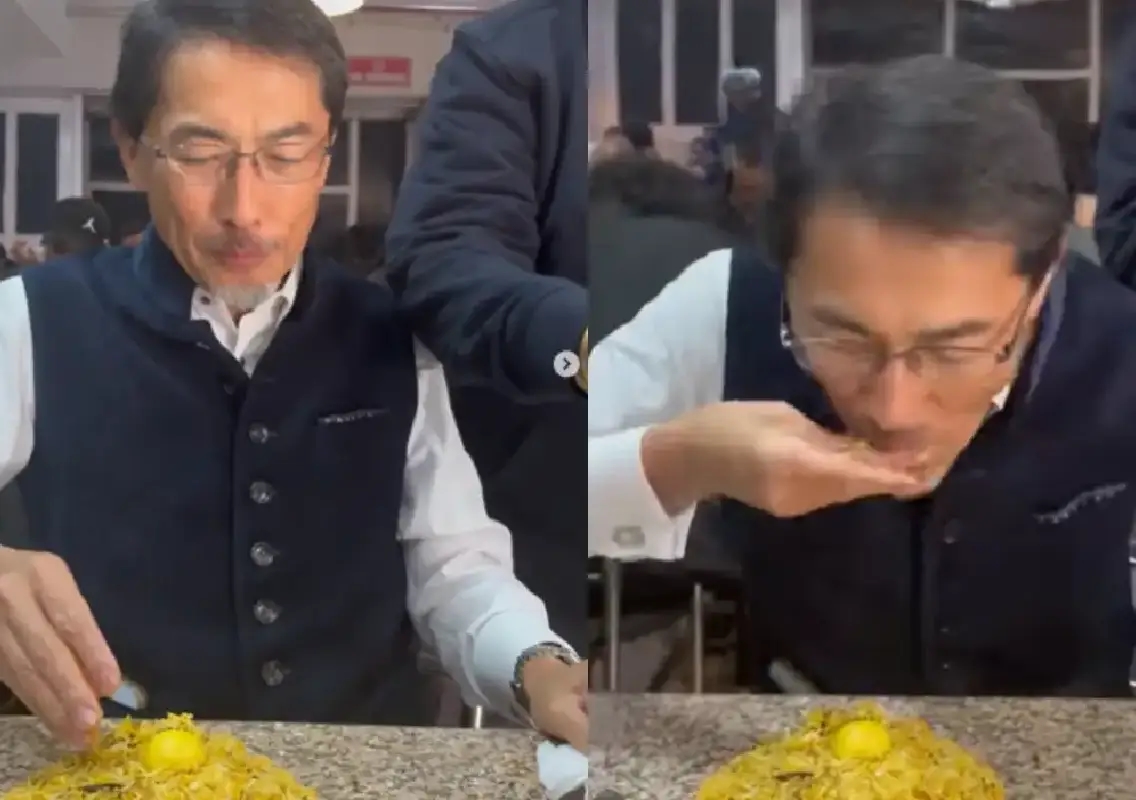 Japanese Ambassador Ono Keiichi wins hearts by eating biryani with hands - News Karnataka