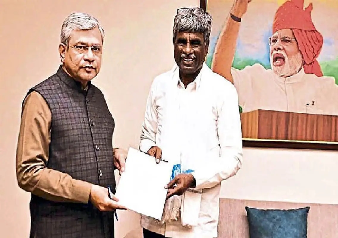 MP seeks Vande Bharat extension to coast, Konkan track doubling - News Karnataka