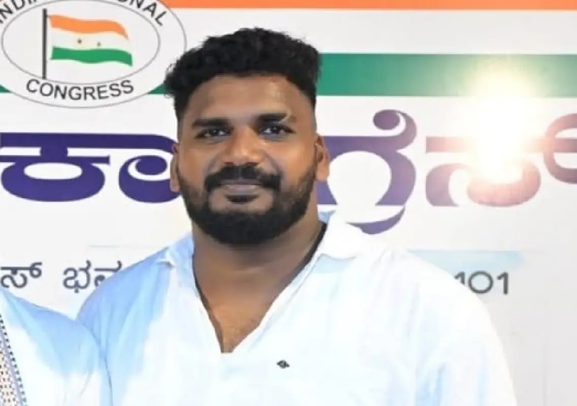 NSUI district vice president injured in sword attack near PPC Cross - News Karnataka