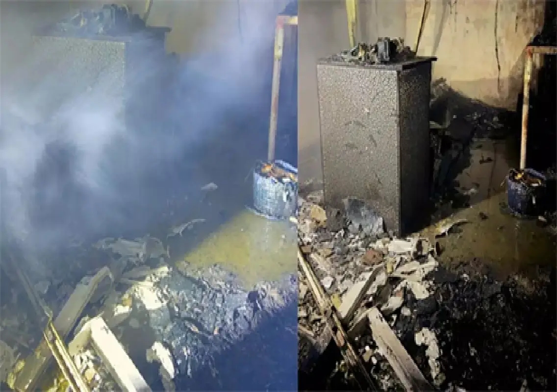 Online service centre gutted in late-night short circuit fire - News Karnataka