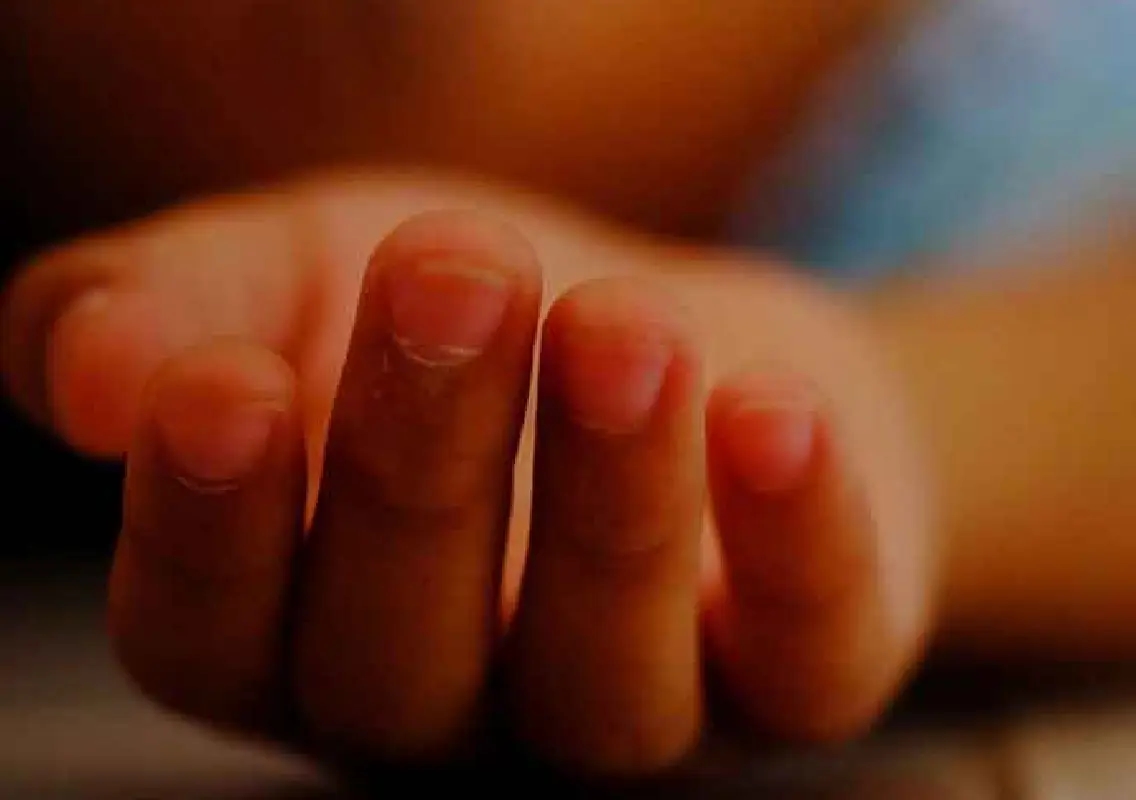 Three-year-old girl dies after hot water accident at home - News Karnataka