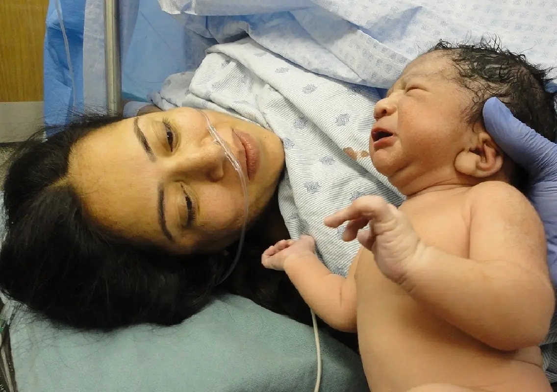 Young mother dies after delivery, family alleges hospital negligence - News Karnataka