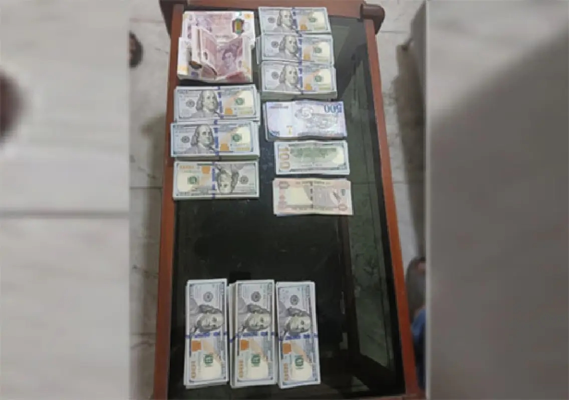 ₹80 lakh foreign currency seized at airport, three held - News Karnataka