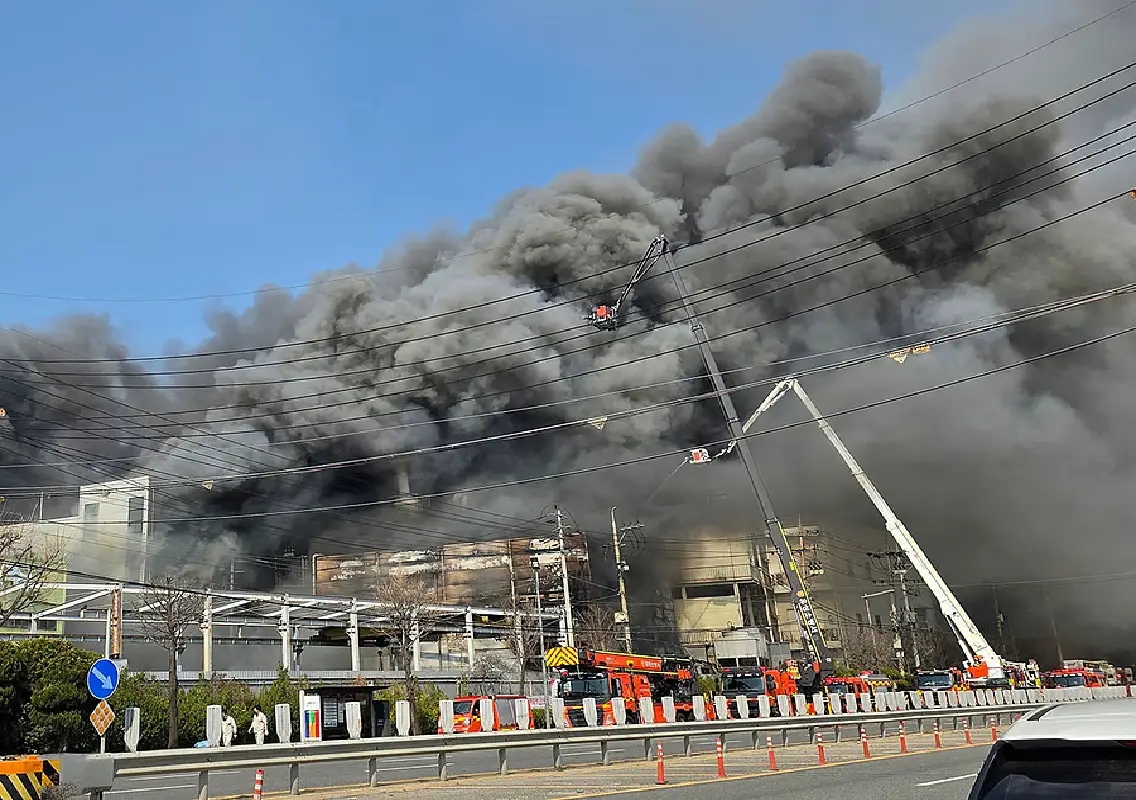 11 killed in massive fire at South Korean plant: WATCH - News Karnataka