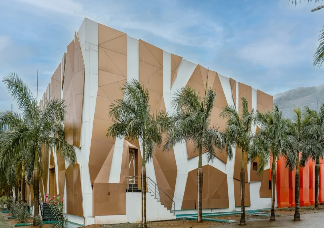 Weather-Resistant ACP sheets Prove Ideal for Karnataka's Diverse Climate - News Karnataka