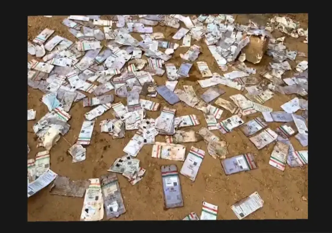 Aadhaar cards found on Netravathi riverbank, probe sought: WATCH - News Karnataka