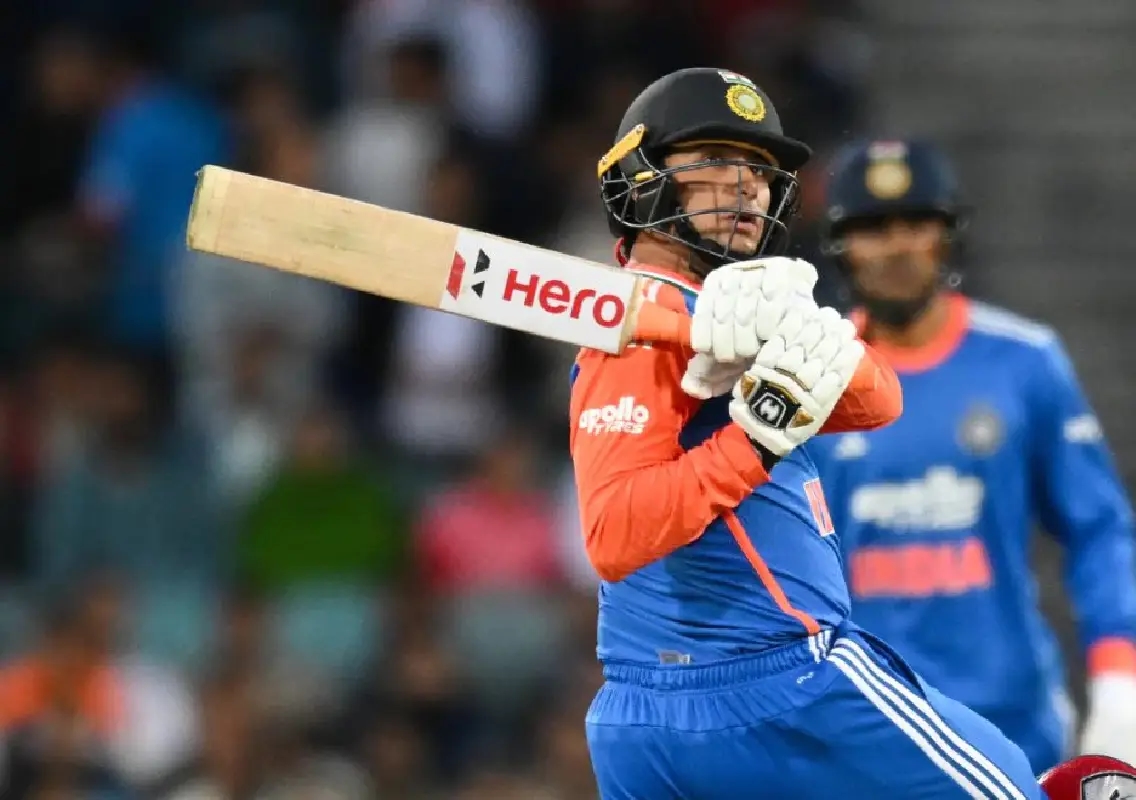 Abhishek Sharma reveals he used Shivam Dube’s bat in World Cup final - News Karnataka