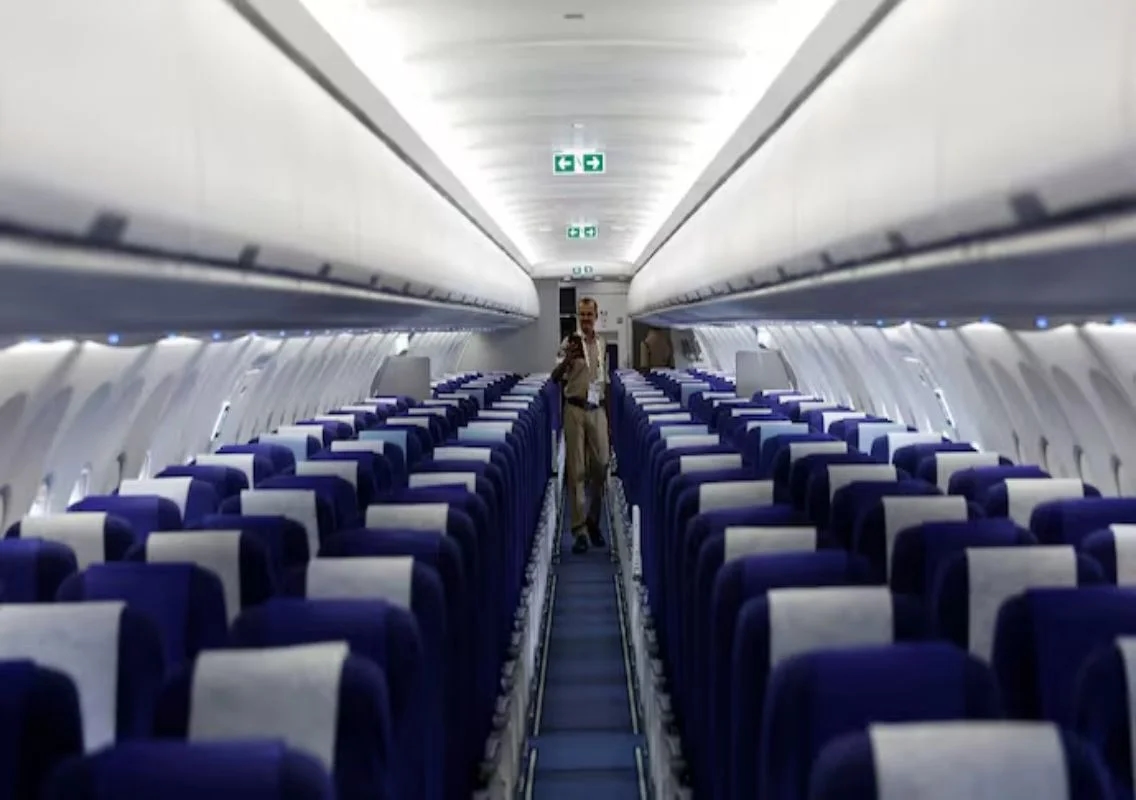 DGCA mandates 60% free seats on flights - News Karnataka