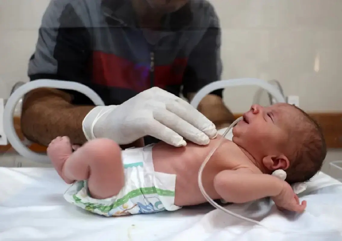 Baby in incubator rescued after Tehran hospital strike - News Karnataka
