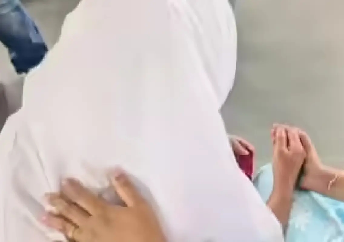 Bangladeshi teen rescued from trafficking reunited with parents - News Karnataka