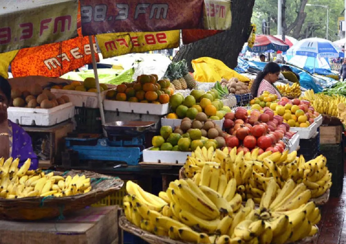 Bengaluru plans street vendor ban on main roads, new zones proposed - News Karnataka