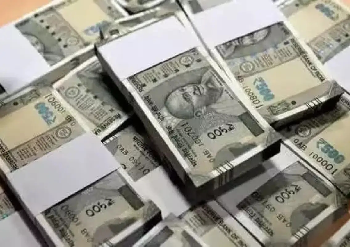 Bengaluru police guard ₹5 crore cash with midnight lockdown - News Karnataka