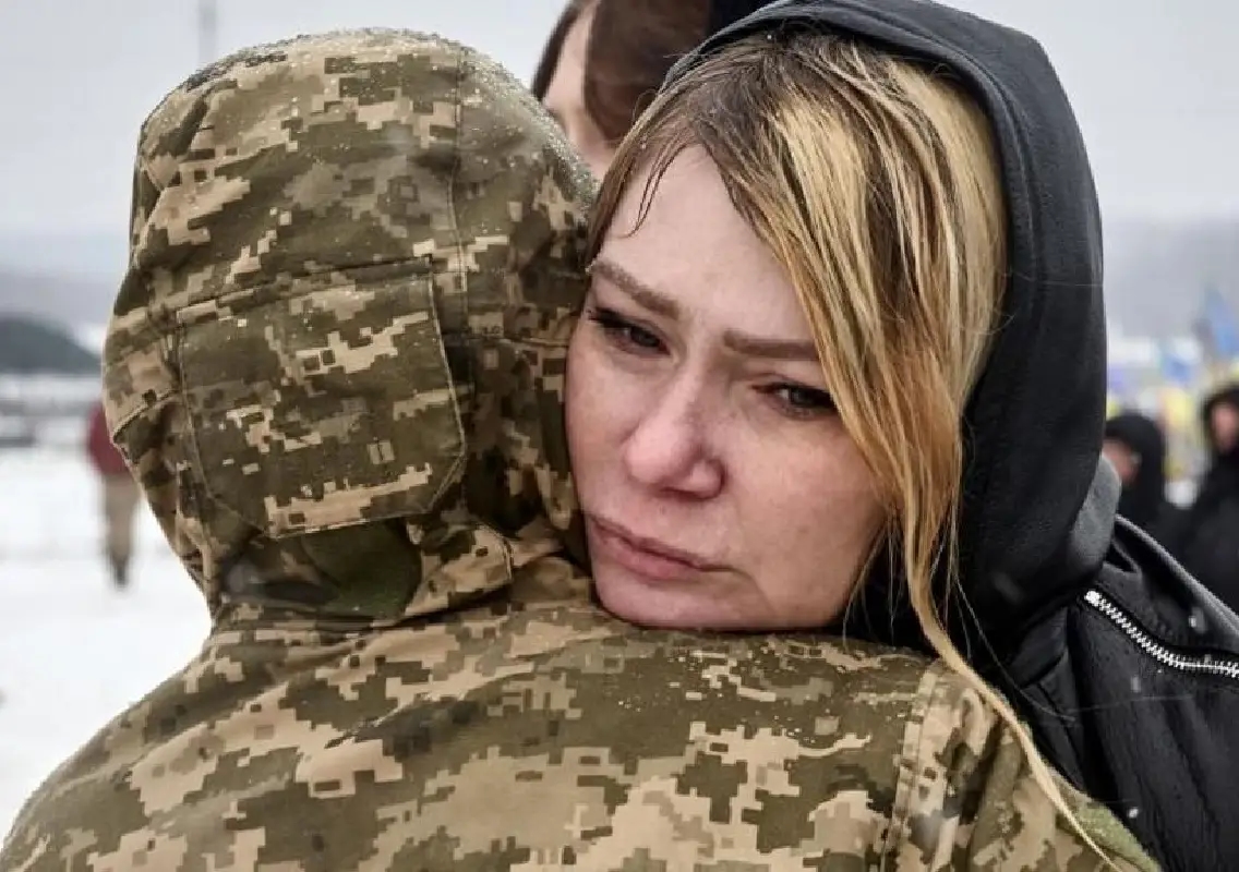Declared dead, Ukrainian soldier returns home after 3 years - News Karnataka