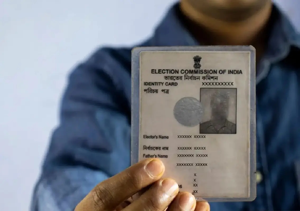 Door-to-door voter verification drive under SIR begins - News Karnataka
