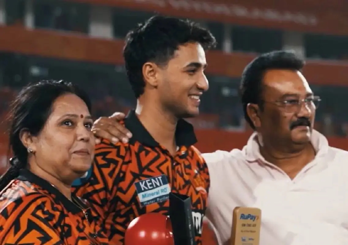 Father’s quiet support lifts Abhishek Sharma before World Cup final - News Karnataka