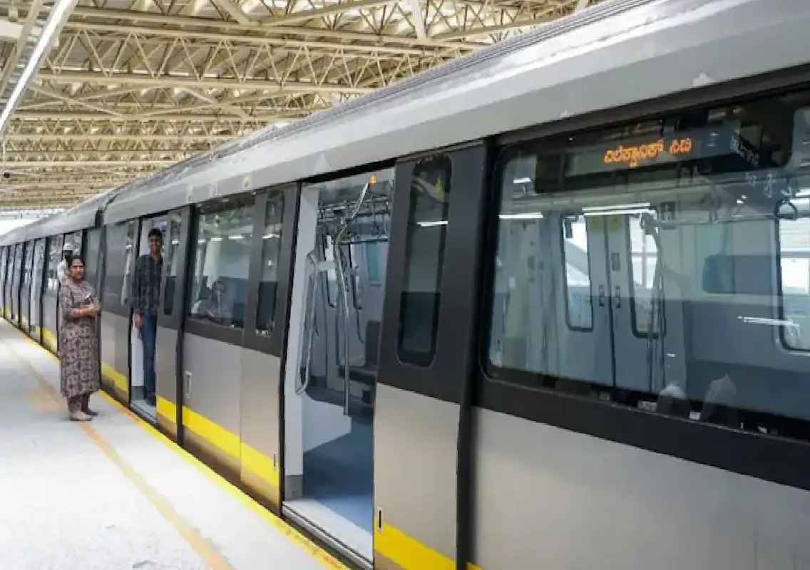 Founder’s metro ride post sparks debate on social media use - News Karnataka