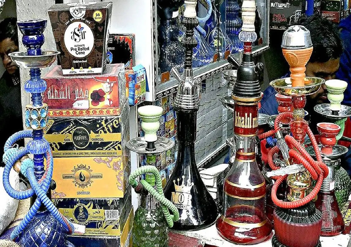 Illegal hookah bar busted in Mysuru, one arrested - News Karnataka