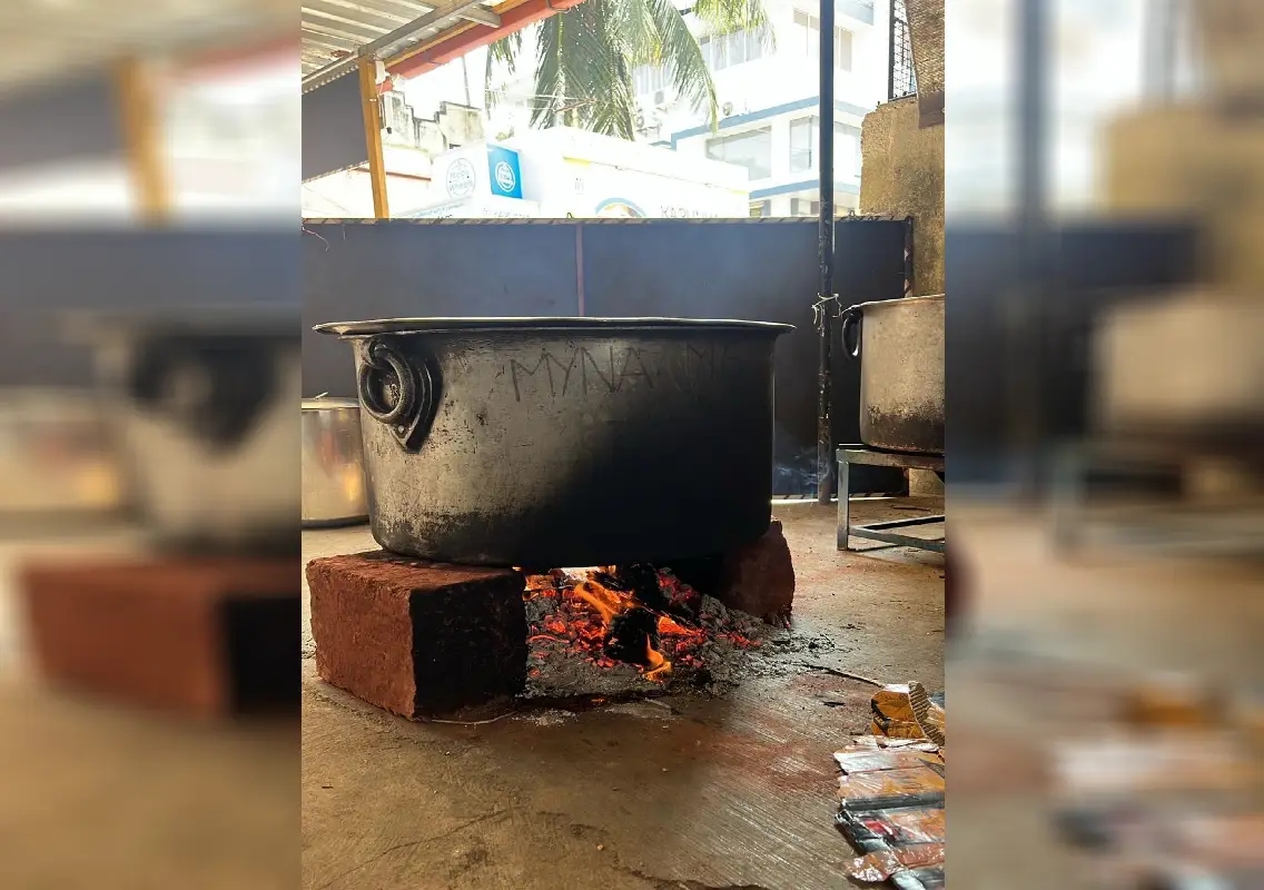 LPG shortage forces Wenlock Hospital meal project to use firewood - News Karnataka