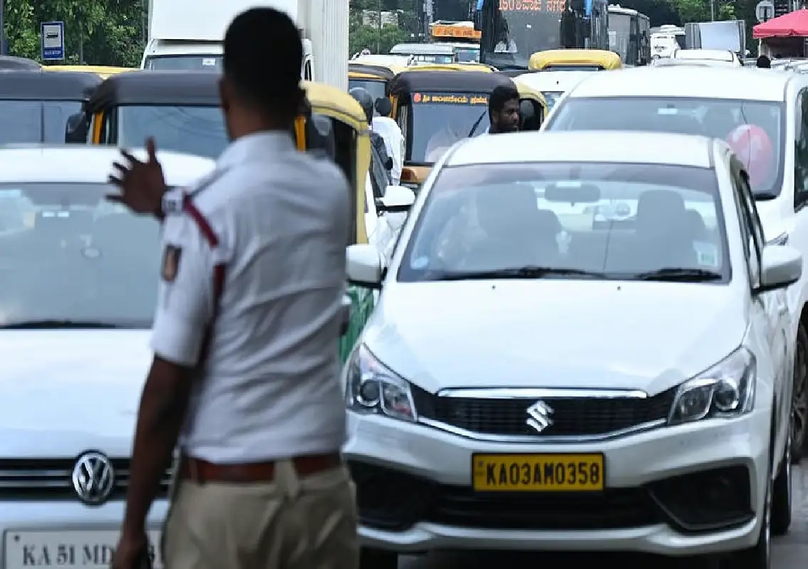 Lack of sanitation facilities adds to stress for women traffic police - News Karnataka