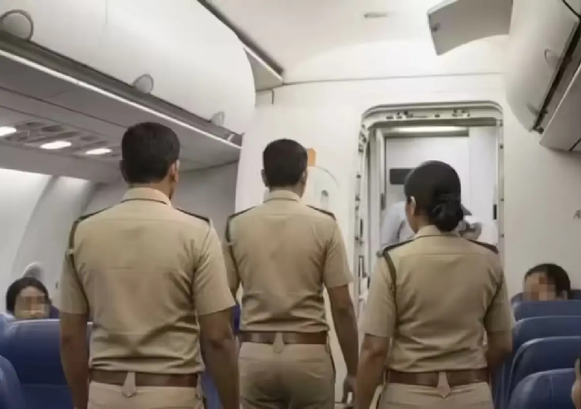 Man booked for abusive posts, mid-air misconduct on flight - News Karnataka